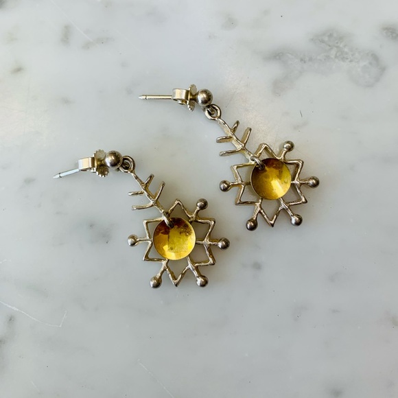 Snowflake Earrings - Picture 3 of 4